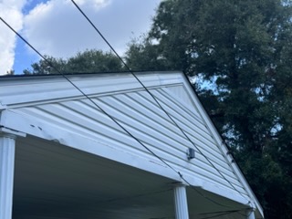 Before and after House Washing