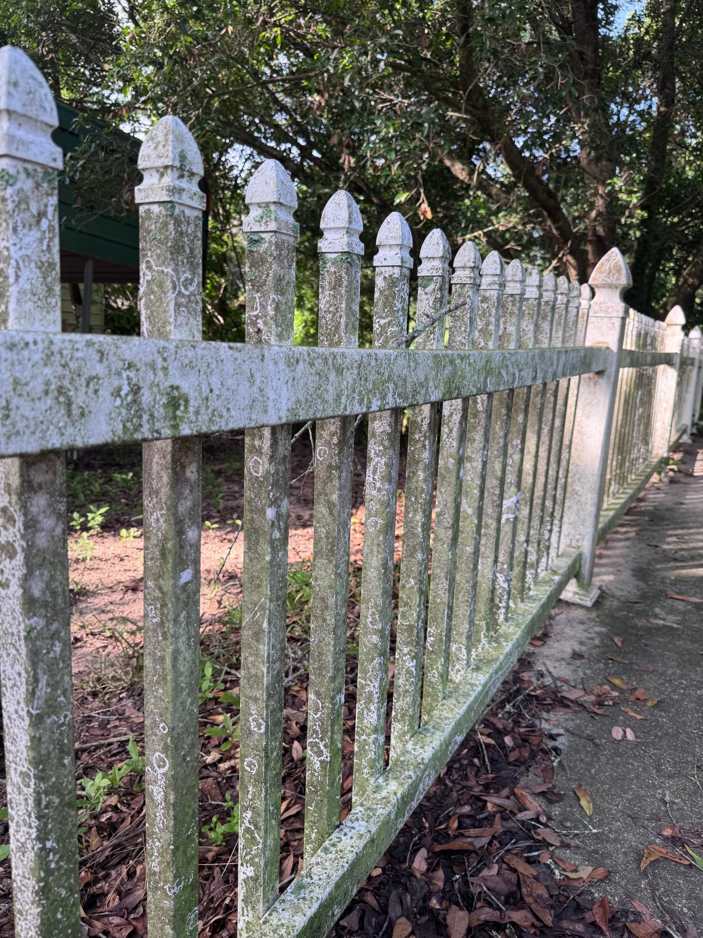 Before and after Deck & Fence Cleaning