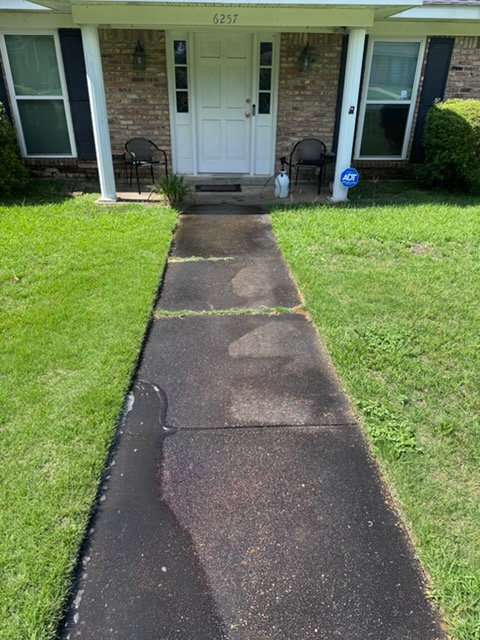 Before and after Driveway & Concrete Cleaning