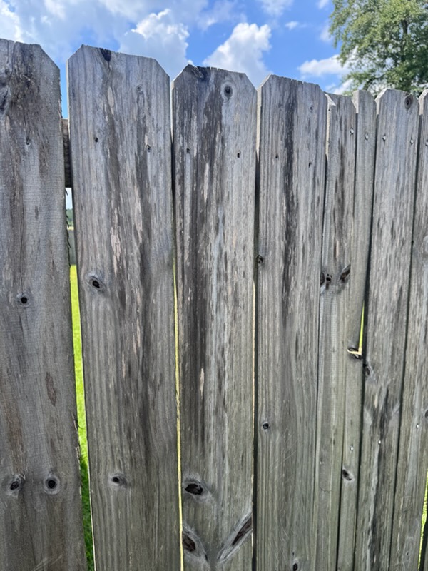 Before and after Deck & Fence Cleaning
